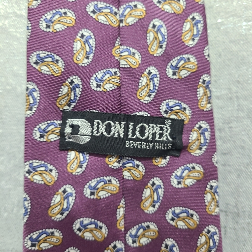 Don Loper Beverly Hills Purple Paisley Tie 100% Italian Silk USA WPL 2631
